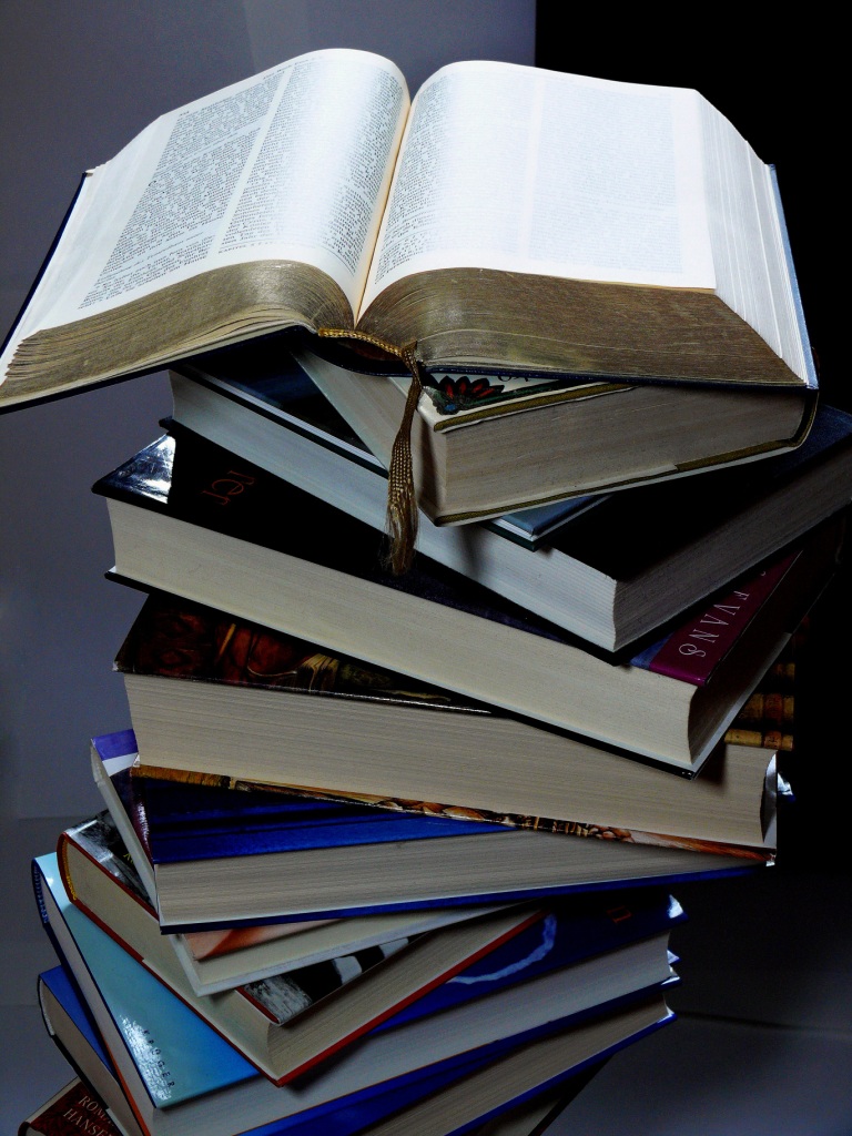 Издатели предупредили о подорожании печатных книг. В чем причина..