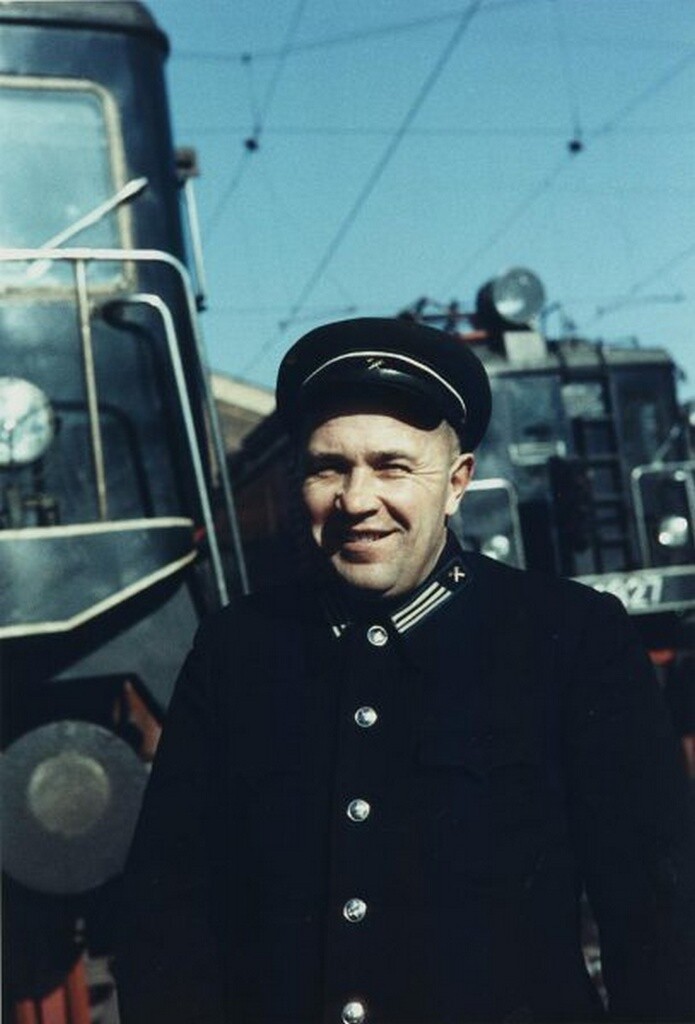 Немного о железнодорожной форме. Знаки различия образца 1979 года.